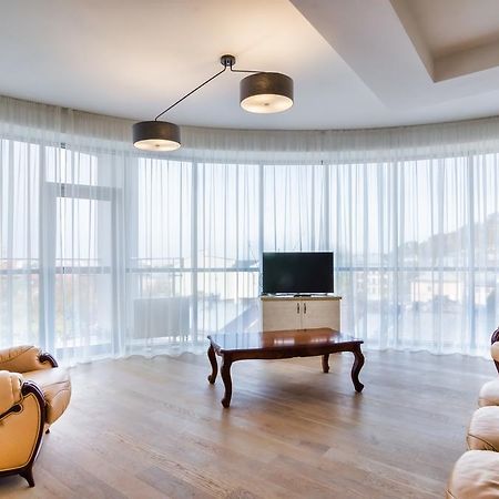 Leogrand Apartments Z Panoramoyu Lvova מראה חיצוני תמונה