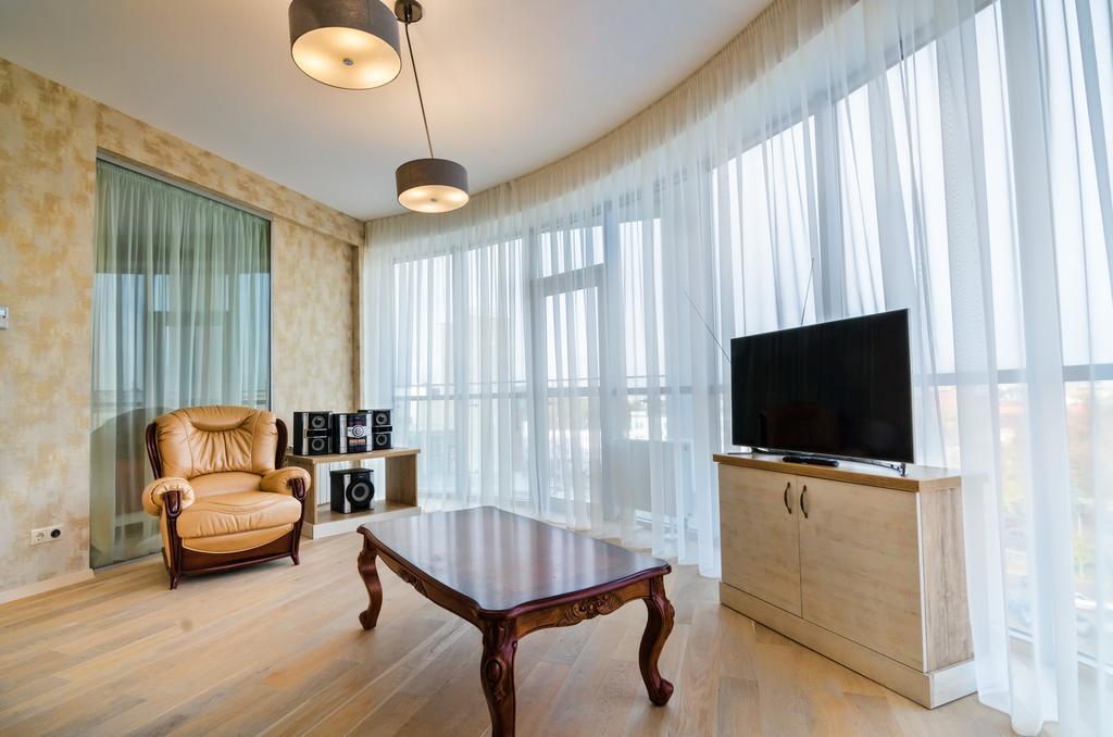 Leogrand Apartments Z Panoramoyu Lvova מראה חיצוני תמונה